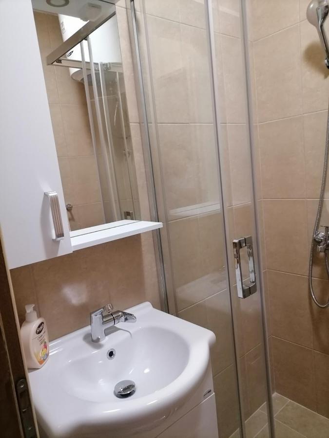 Apartmani 15 Τσέτινιε Εξωτερικό φωτογραφία