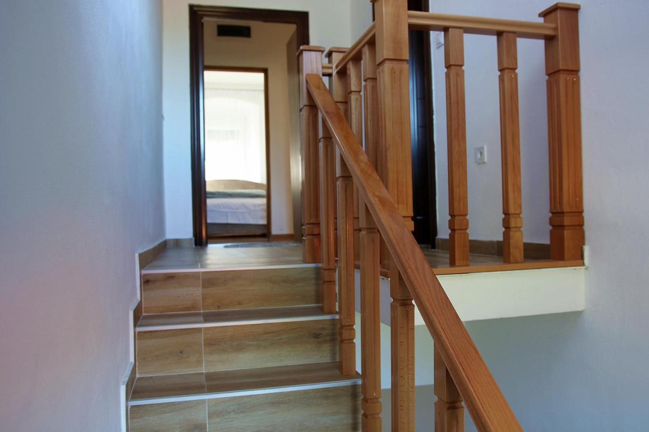 Apartmani 15 Τσέτινιε Εξωτερικό φωτογραφία