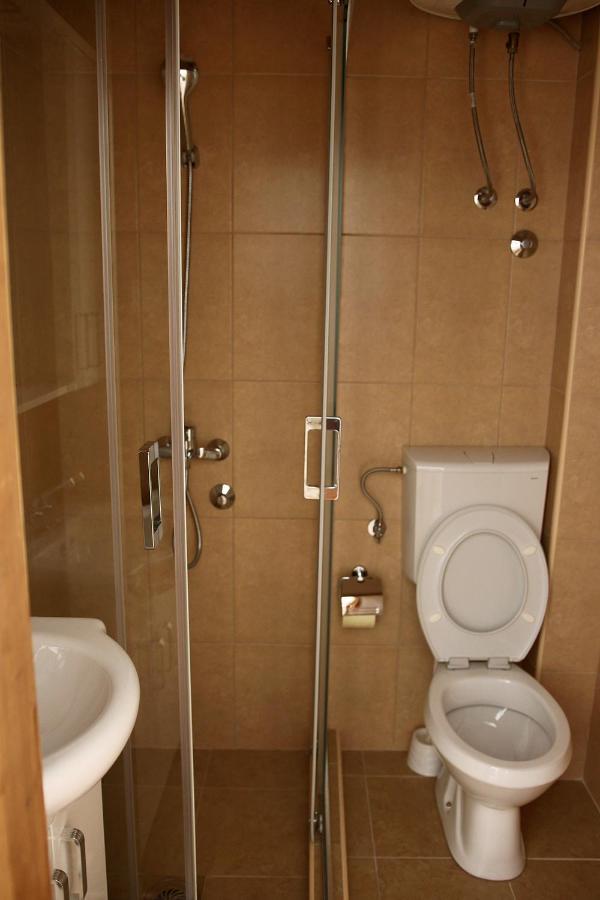 Apartmani 15 Τσέτινιε Εξωτερικό φωτογραφία