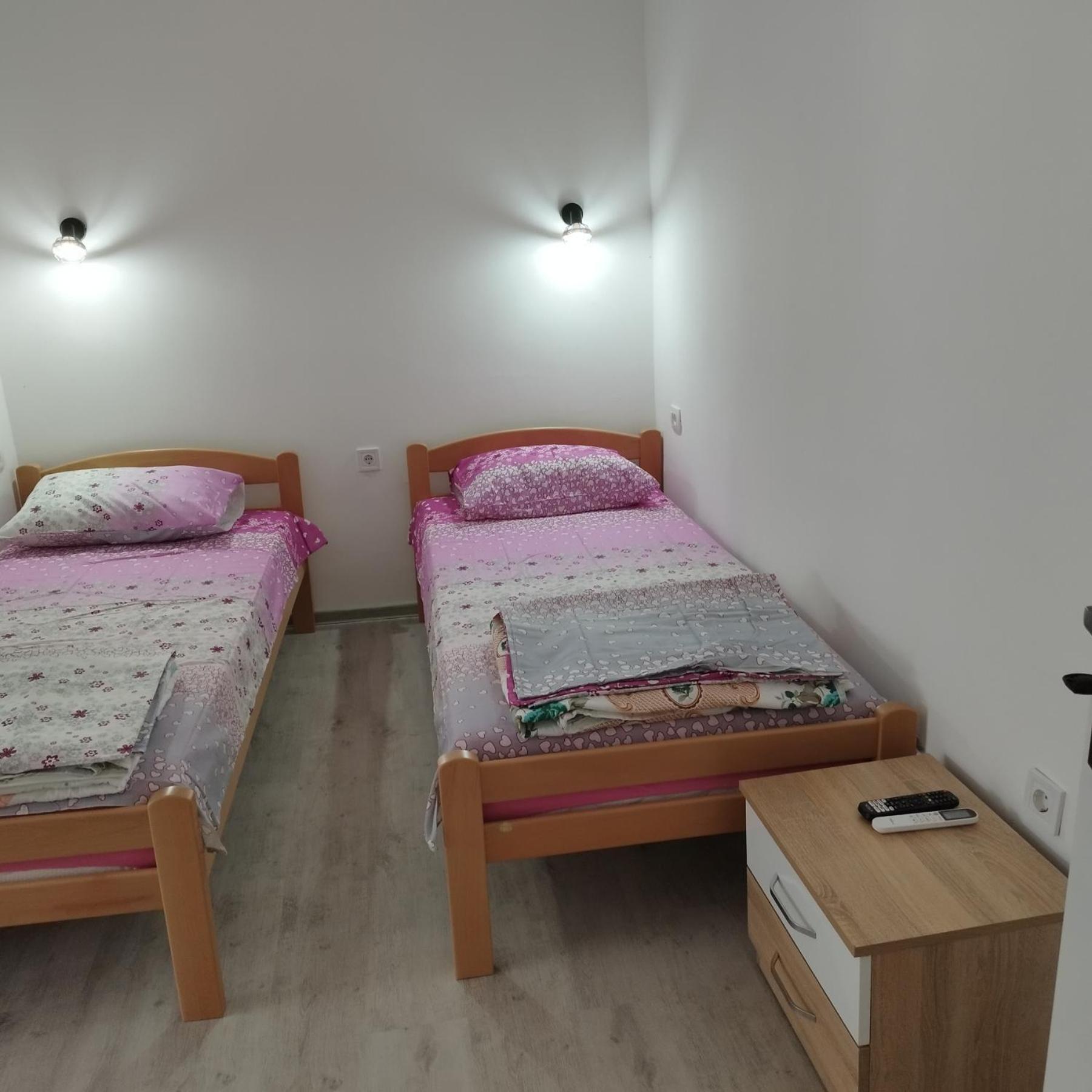 Apartmani 15 Τσέτινιε Εξωτερικό φωτογραφία