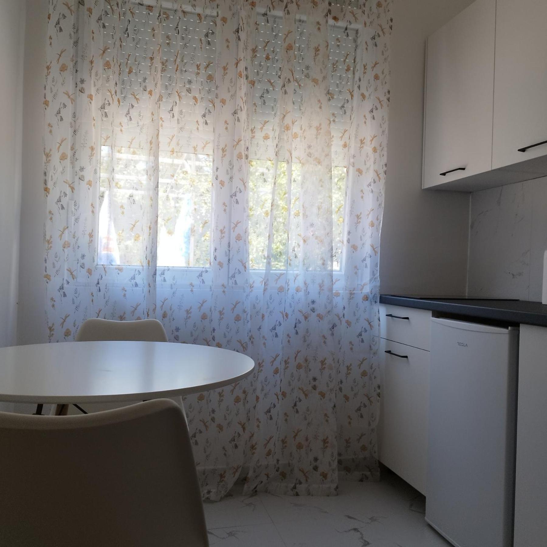Apartmani 15 Τσέτινιε Εξωτερικό φωτογραφία