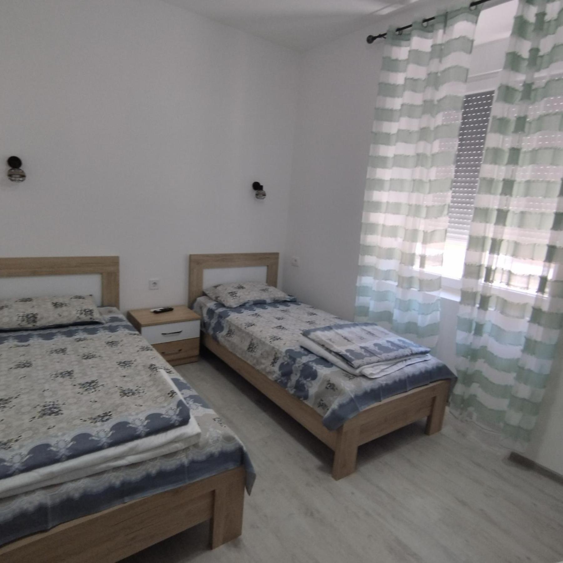 Apartmani 15 Τσέτινιε Εξωτερικό φωτογραφία